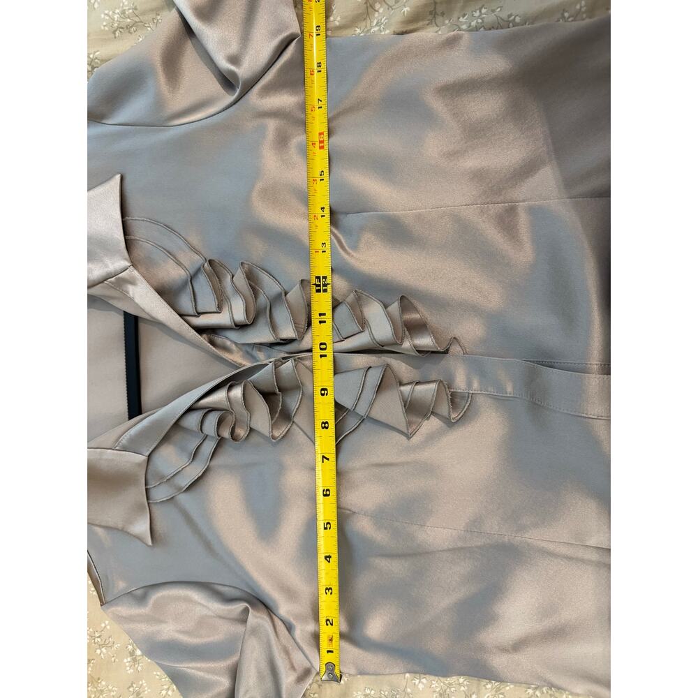 Lafayette 148 New York Silk Satin Ruffle Front Blouse Silver Metallic size 6 - Picture 5 of 9
